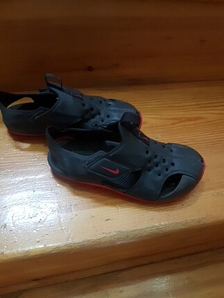 29 Beden gri Renk Nike kız çocuk sandelet