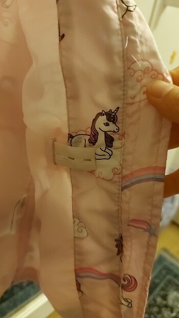 4 Yaş Beden H&M unicornlu rüzgarlık