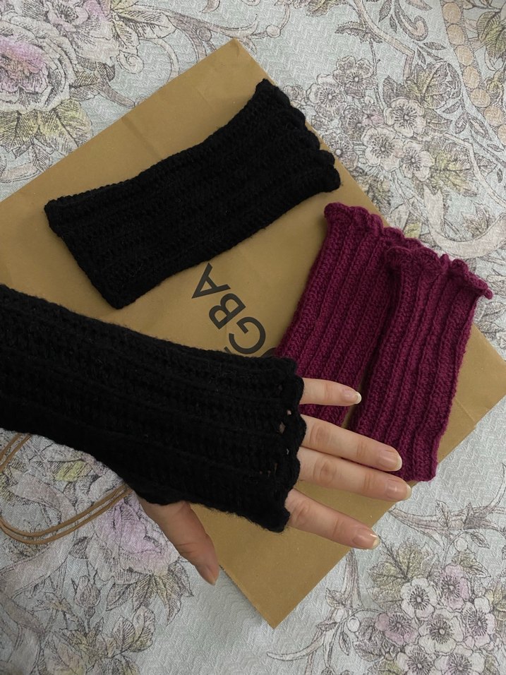 Siyah Örgü Kadın Eldiven - Görsel 2