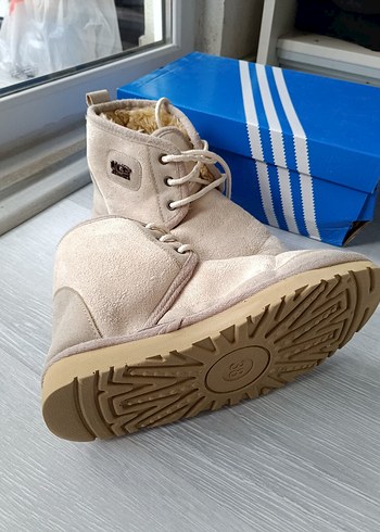 Ugg 38