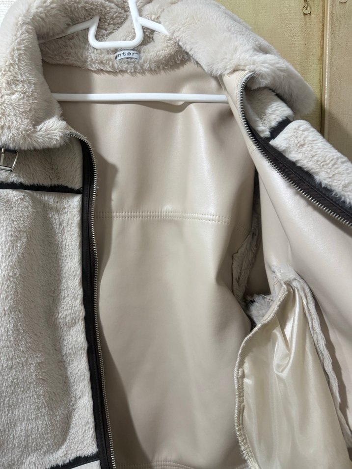 Kadın Beyaz Kısa Peluş Kaban - Görsel 5