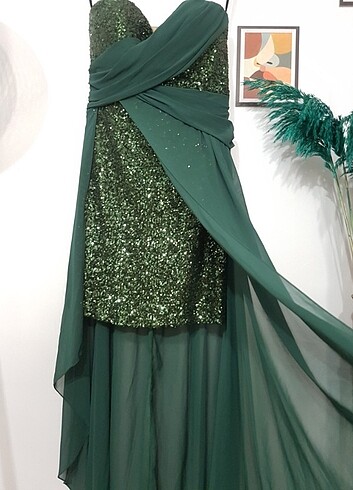 Zümrüt yeşili payetli elbise - Görsel 3