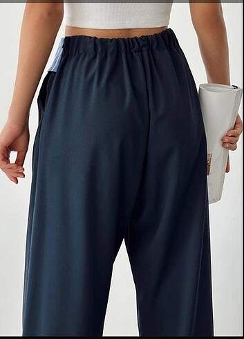 Bel Yaka Detaylı Lastikli Bol Paça Pantolon - Görsel 6