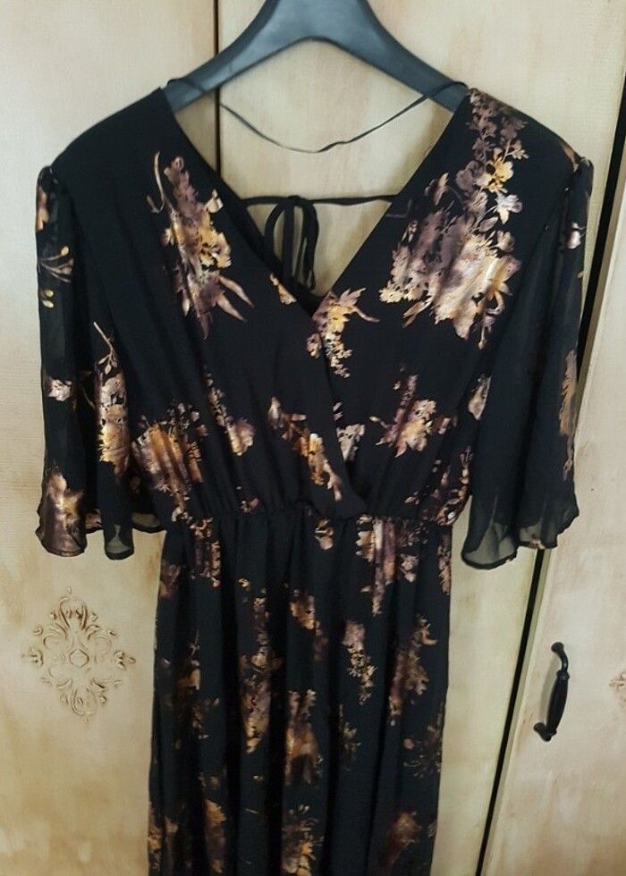 Siyah, desenli şifon elbise - Görsel 4