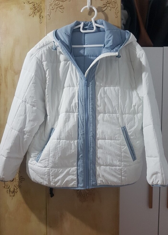 Mavi kadın kapüşonlu mont - Görsel 3