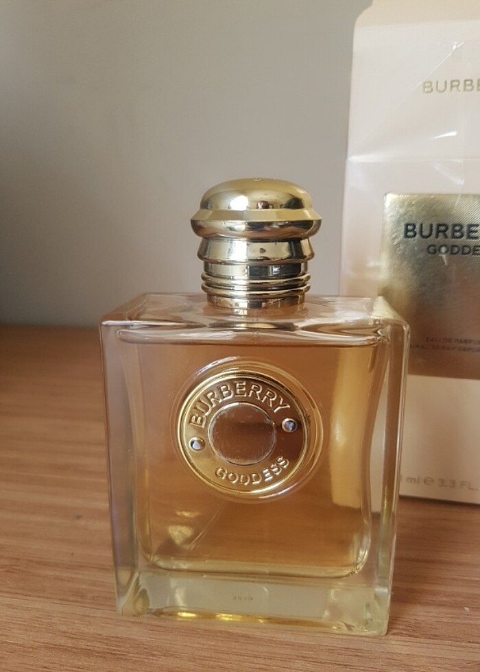 Burberry goodess kadın parfüm - Görsel 2