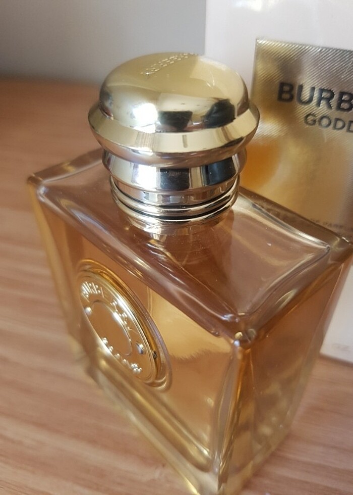 Burberry goodess kadın parfüm - Görsel 3