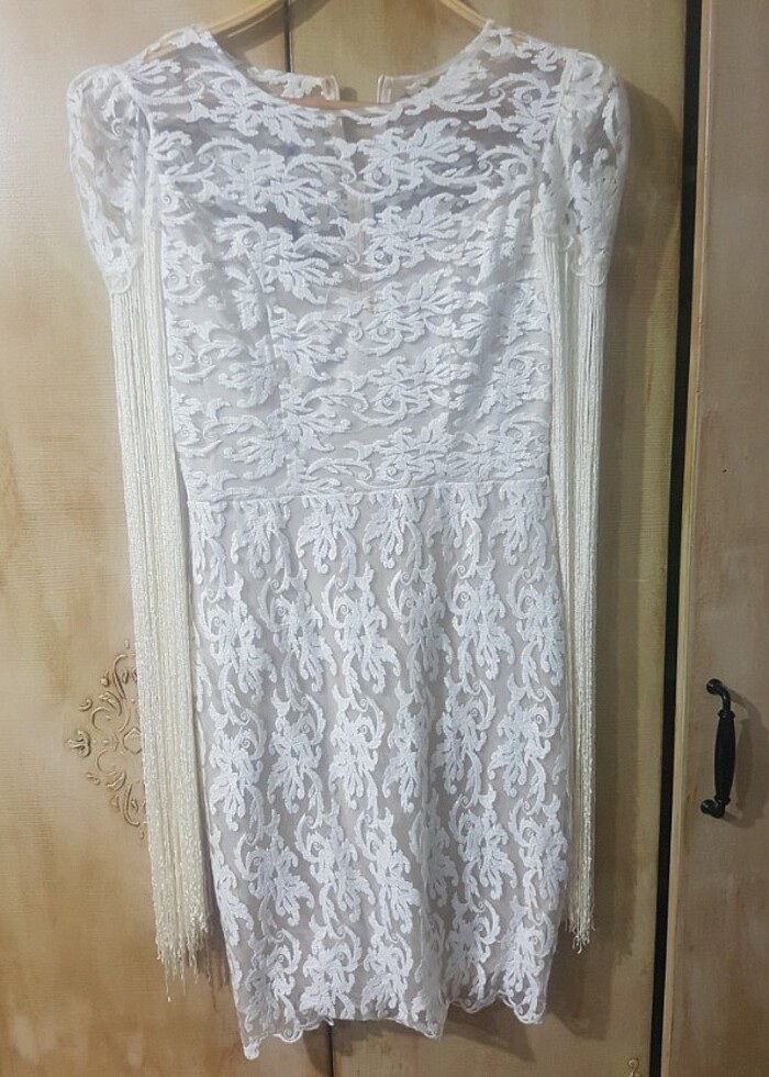 Kol detaylı tül elbise - Görsel 4