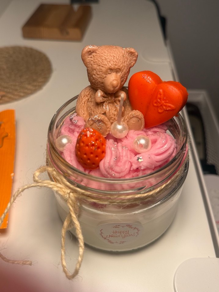 Pembe Ayıcık ve Kalp Süslemeli Mum - Görsel 3