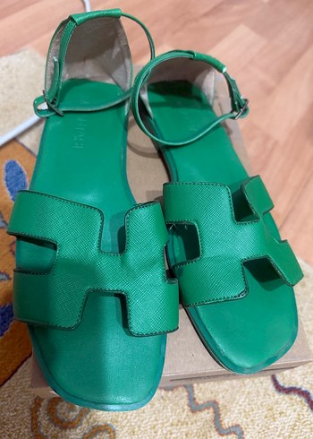 Yeşil hermes model sandalet - Görsel 3
