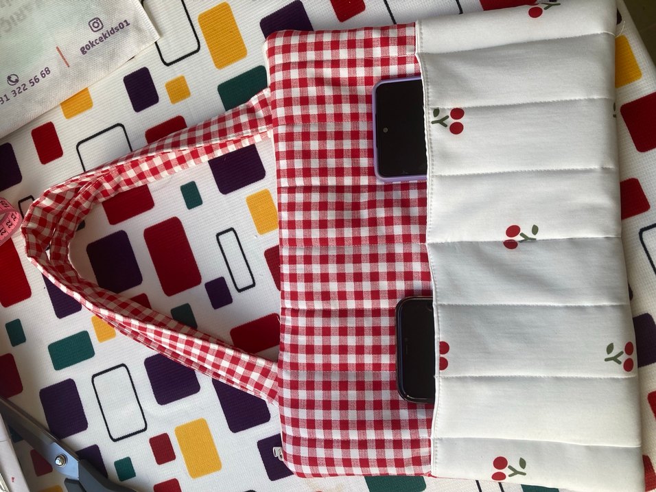 Kırmızı Ekose Desenli laptop çantası - Görsel 4