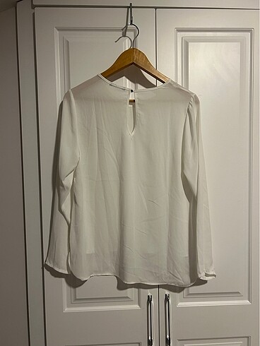 Olgun  olkun marka beyaz bluz - Görsel 9