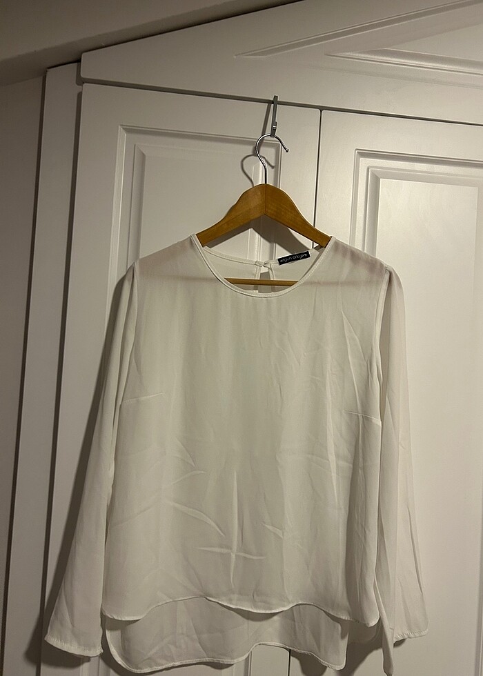 Olgun  olkun marka beyaz bluz - Görsel 2