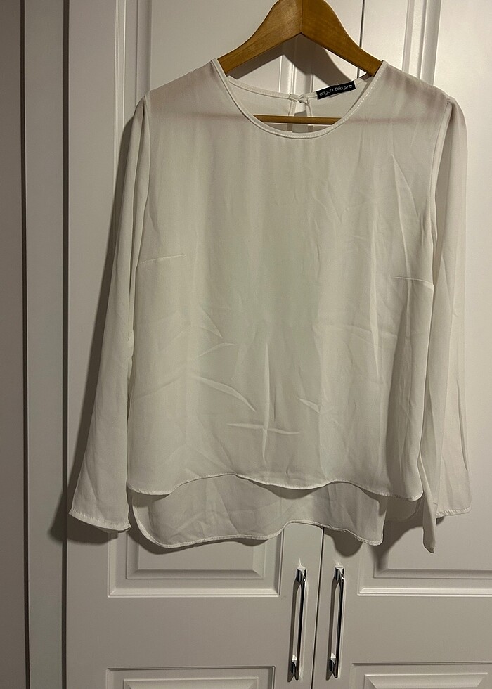 Olgun  olkun marka beyaz bluz - Görsel 3