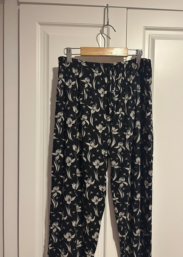 çiçekli pantolon - Görsel 2