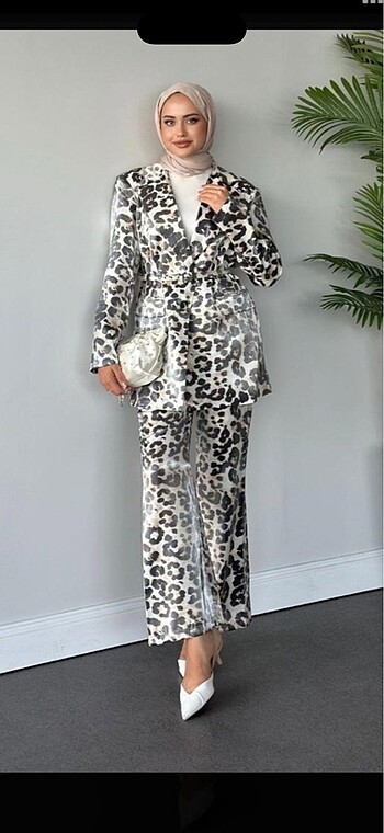 Leopar pantolon ceket takım