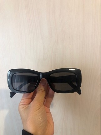 H&M gözlük