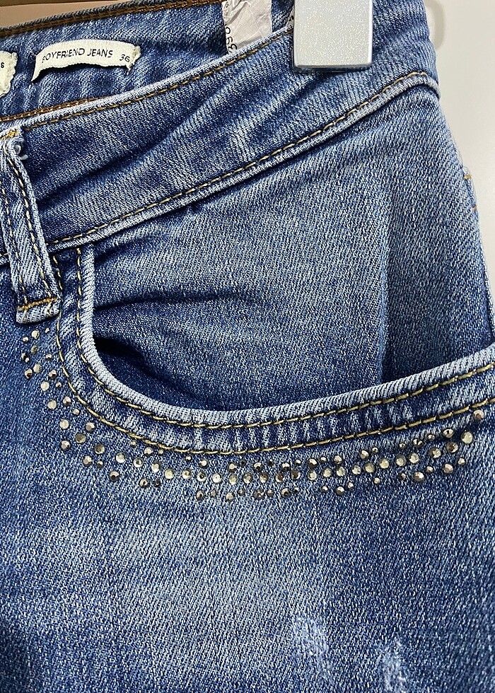 Yırtık Detaylı Jean Pantolon - Görsel 2