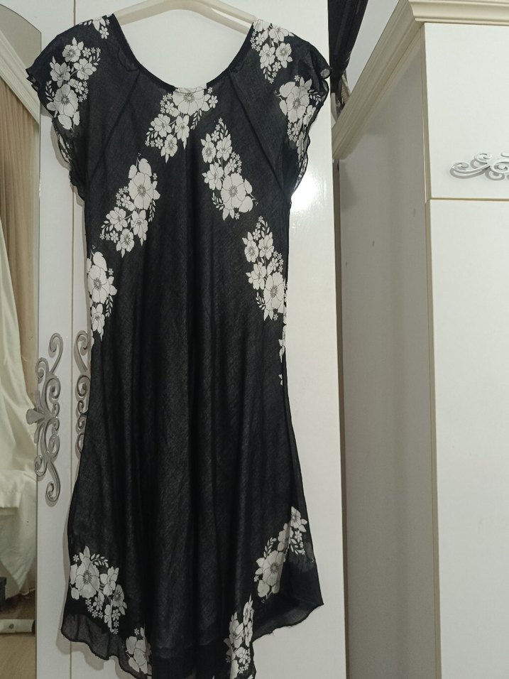 Siyah V yaka midi Elbise - Görsel 2