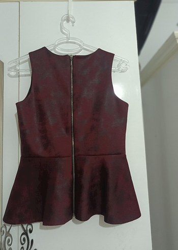 Bordo İşlemeli Kolsuz Bluz - Görsel 5