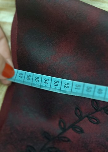 Bordo İşlemeli Kolsuz Bluz - Görsel 7