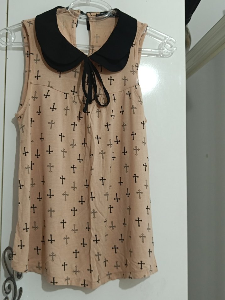 Bej Baskılı Dantel Detaylı Kolsuz Bluz - Görsel 2