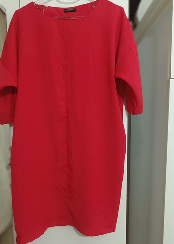 Kırmızı oversize koton elbise - Görsel 2