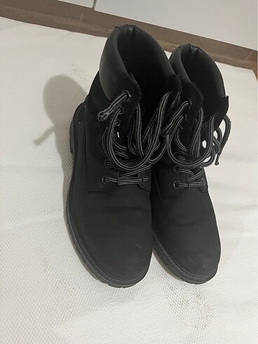 Dockers Siyah bot