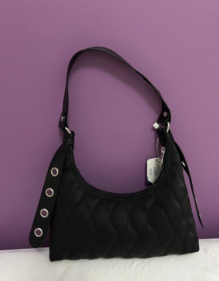 Siyah Tokalı Kadın Çantası - Görsel 3