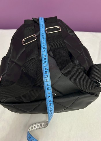 Siyah Kadın Kapitone Sırt Çantası - Görsel 4