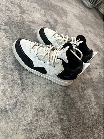 Nike Nike jordan çocuk ayakkabı