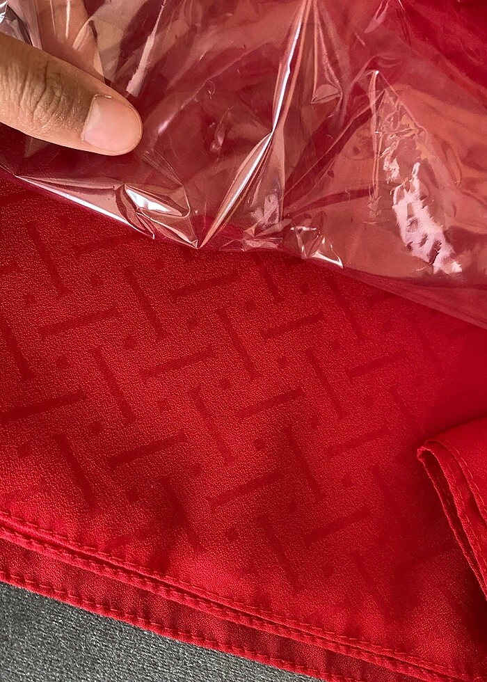 Pamuk kırmızı şal - Görsel 2