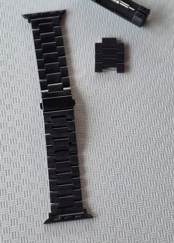 Siyah apple watch titanyum kordon - Görsel 2