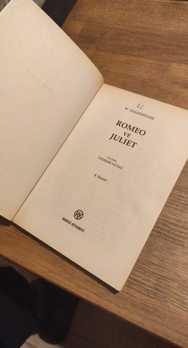 William Shakespeare - Romeo ve Juliet - Görsel 3