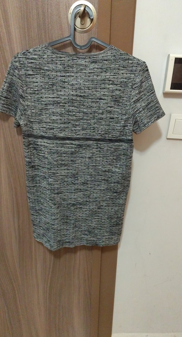 Gri Kısa Kollu Nike Kadın Tişört - Görsel 2