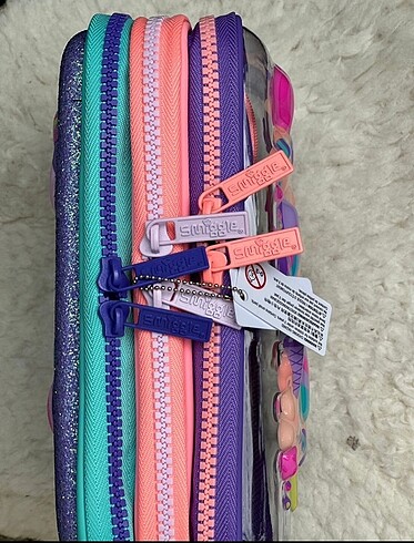 Smiggle 3 bölmeli kalem kutu
