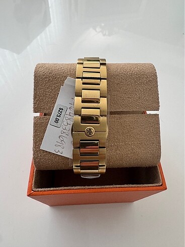 Beden Tory Burch saat