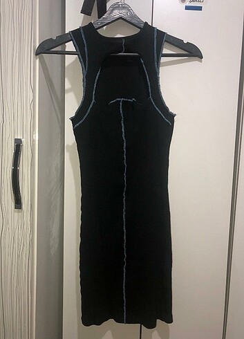 Trendyol & Milla Trendyolmilla siyah, cut out detaylı, mini elbise