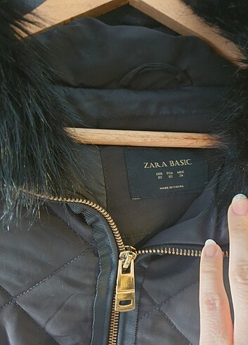 ZARA MONT