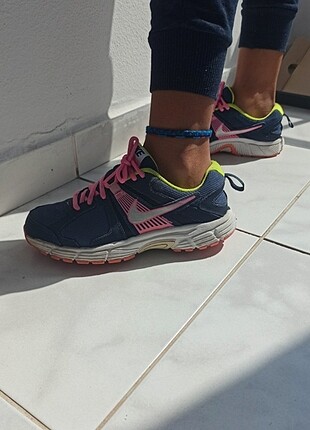 Nike 37.5 Bayan Ayakkabı