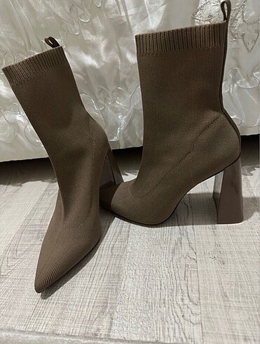 Zara Zara topuklu bot