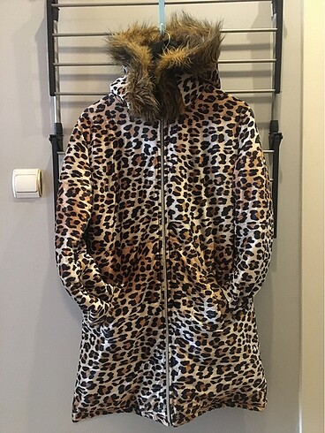 Leopar desenli kaban