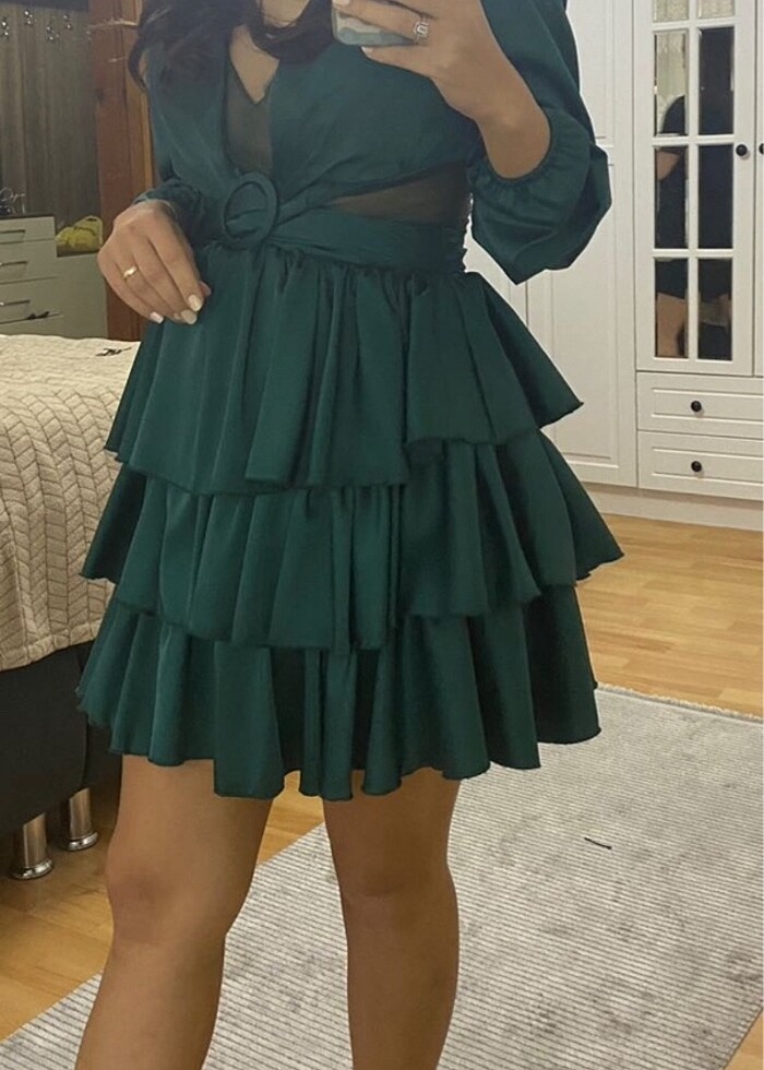 Yeşil elbise - Görsel 3