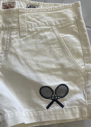 Düğmeli Beyaz Mini Şort - Görsel 3