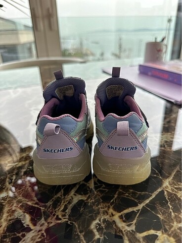 27 Beden Skechers