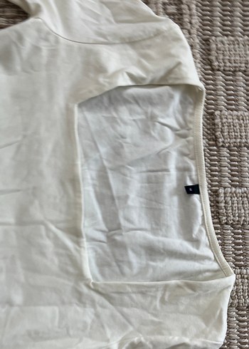 Beyaz V Yaka Uzun Kollu - Görsel 3