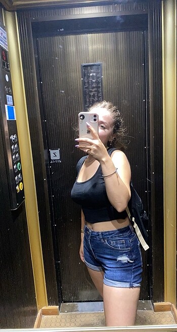 xs Beden bershka şort