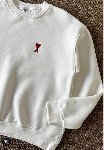 Beyaz swetshirt