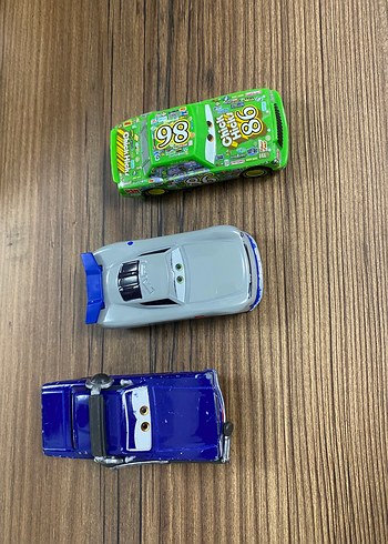 Oyuncak Araba 3 adet