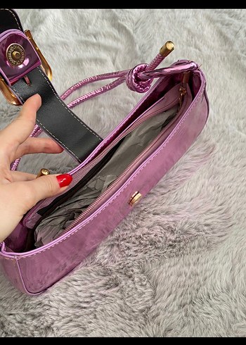 Beden Parlak metalik Pembe Tokalı Kadın Çanta